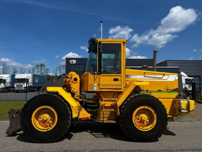 Volvo L70C - Chargeuse sur pneus: photos 2 Volvo L70C - Chargeuse sur pneus: photos 2