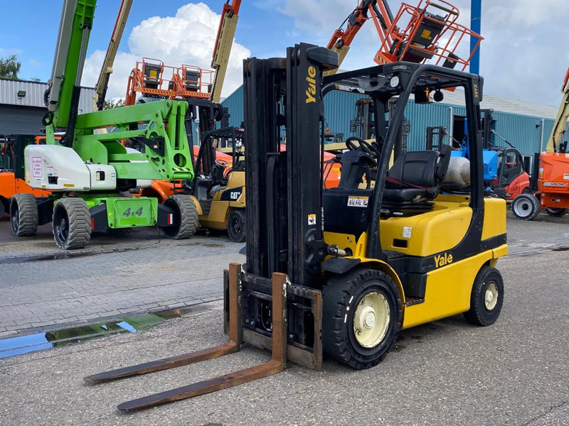 Yale GLP30VXE195 - Chariot élévateur à gaz: photos 2 Yale GLP30VXE195 - Chariot élévateur à gaz: photos 2