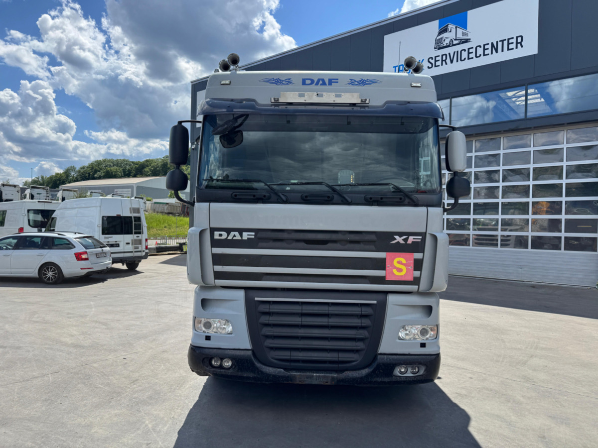 DAF XF510 Effer 255-5 6x2 SZM/Pritsche - Camion grue: photos 3 DAF XF510 Effer 255-5 6x2 SZM/Pritsche - Camion grue: photos 3