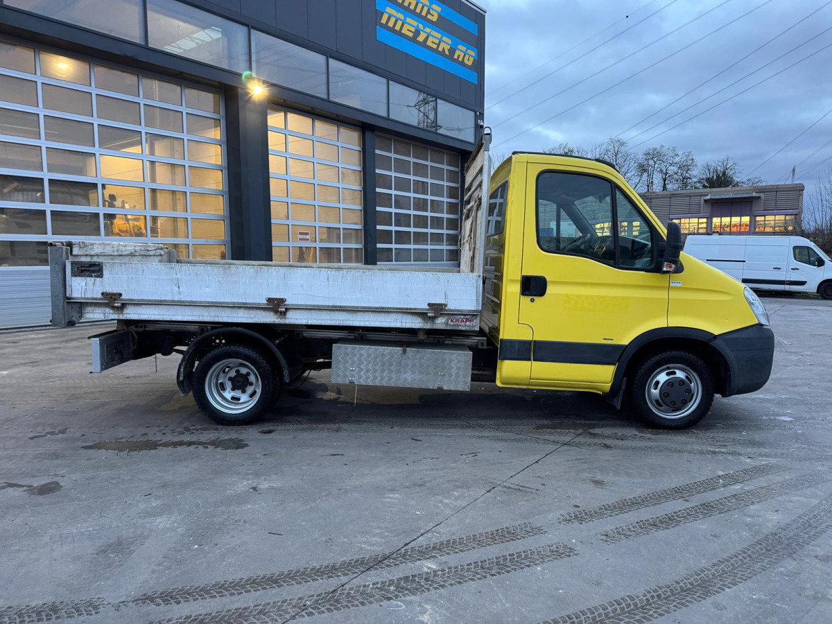 IVECO Daily 35C15 4x2 - Utilitaire benne: photos 4 IVECO Daily 35C15 4x2 - Utilitaire benne: photos 4