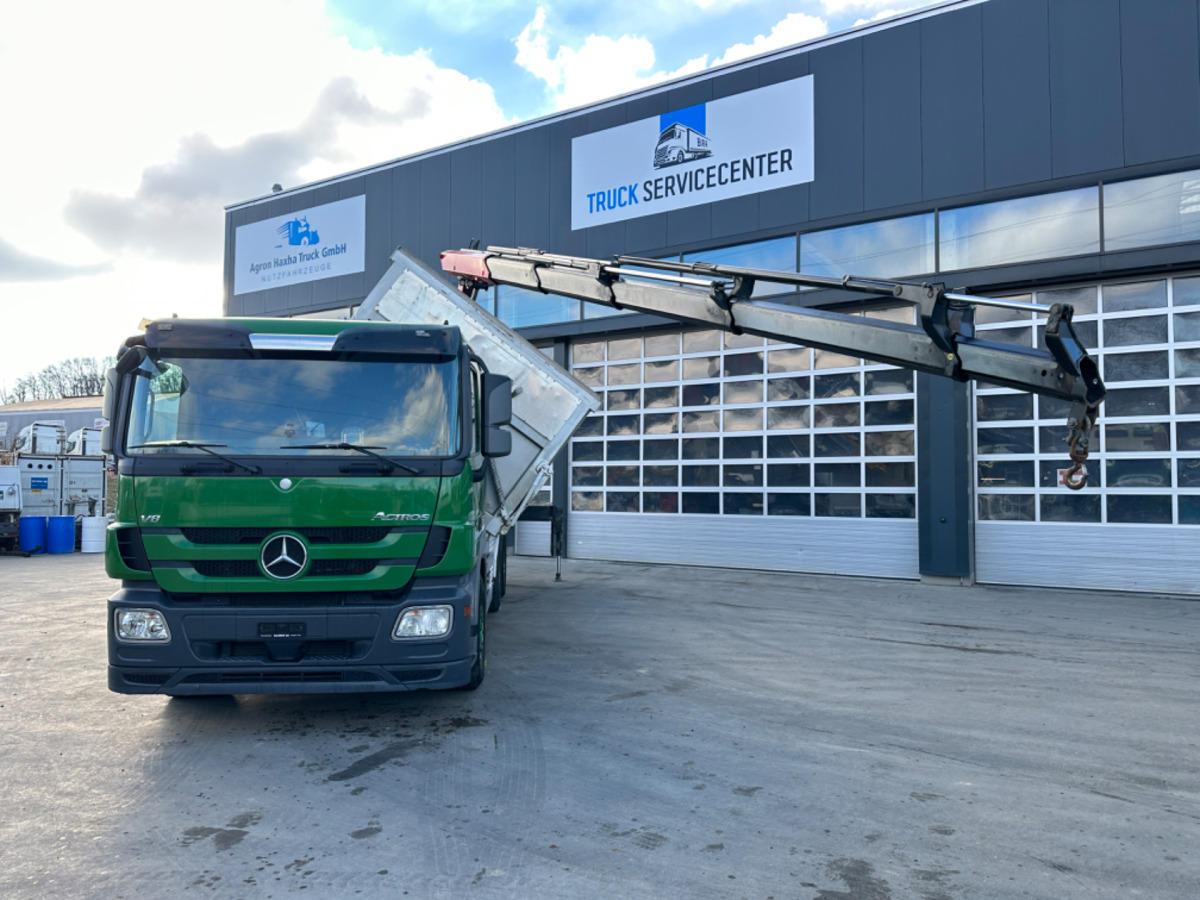 MERCEDES 2551 V8 6x2 Fassi 185-5 Bj.2020 — crédit-bail MERCEDES 2551 V8 6x2 Fassi 185-5 Bj.2020: photos 17 MERCEDES 2551 V8 6x2 Fassi 185-5 Bj.2020 — crédit-bail MERCEDES 2551 V8 6x2 Fassi 185-5 Bj.2020: photos 17