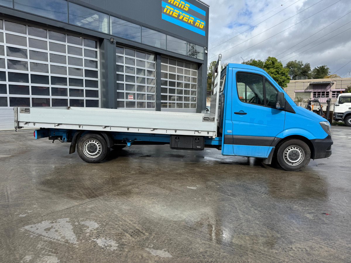 MERCEDES Sprinter 316 CDI - Utilitaire plateau: photos 3 MERCEDES Sprinter 316 CDI - Utilitaire plateau: photos 3