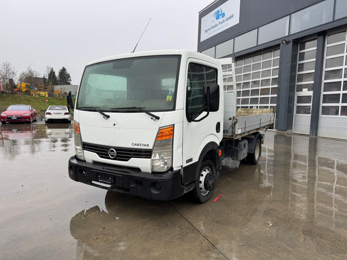 NISSAN Cabstar 35.14 4x2 Kipper - Camion benne: photos 2 NISSAN Cabstar 35.14 4x2 Kipper - Camion benne: photos 2