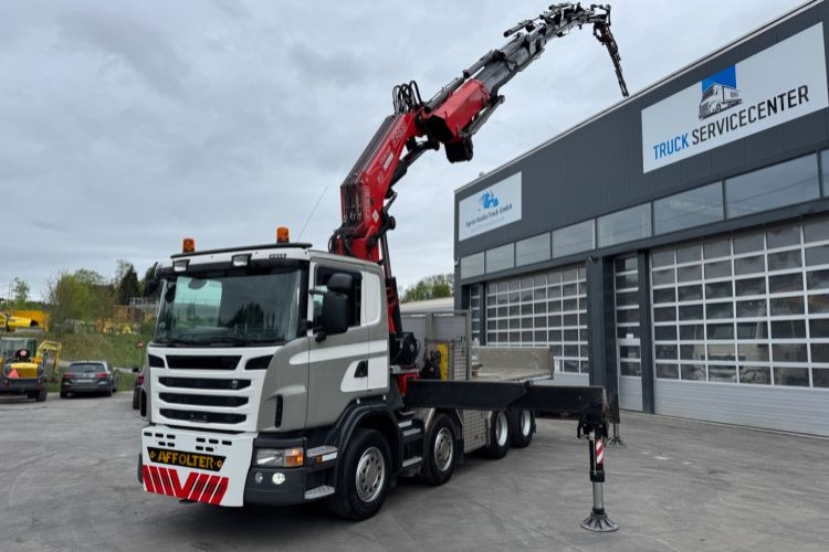 Scania G480 8x4 SZM/Pritsche Fassi 950 - Camion grue: photos 2 Scania G480 8x4 SZM/Pritsche Fassi 950 - Camion grue: photos 2