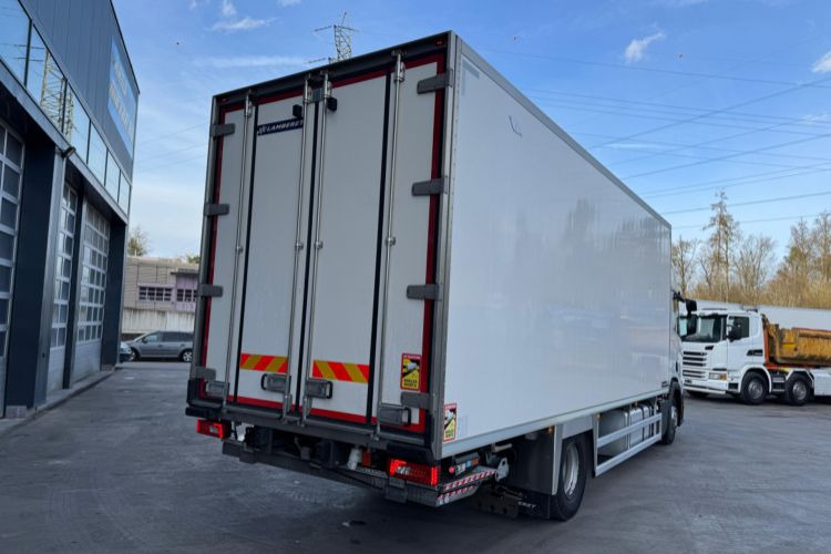 Scania R450 4x2 Isotherm - Camion isothermique: photos 5 Scania R450 4x2 Isotherm - Camion isothermique: photos 5