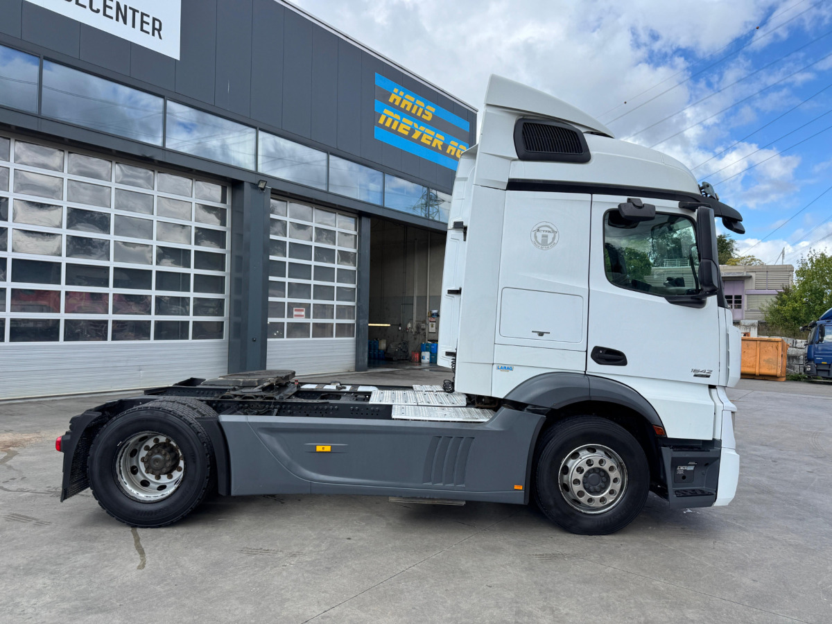 MERCEDES Actros 1842 4x2 - Tracteur routier: photos 4 MERCEDES Actros 1842 4x2 - Tracteur routier: photos 4