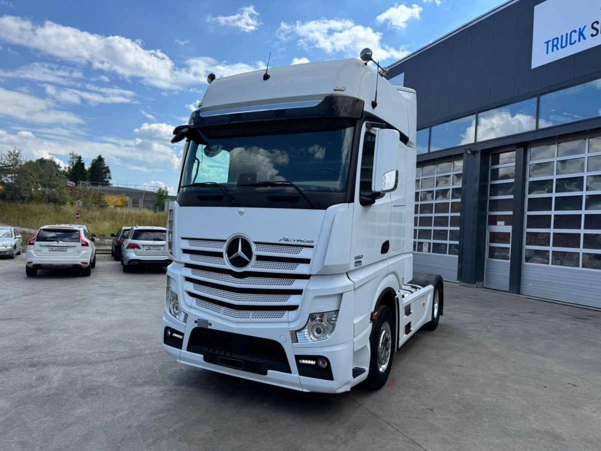 MERCEDES Actros 1853 4x2 - Tracteur routier: photos 1 MERCEDES Actros 1853 4x2 - Tracteur routier: photos 1