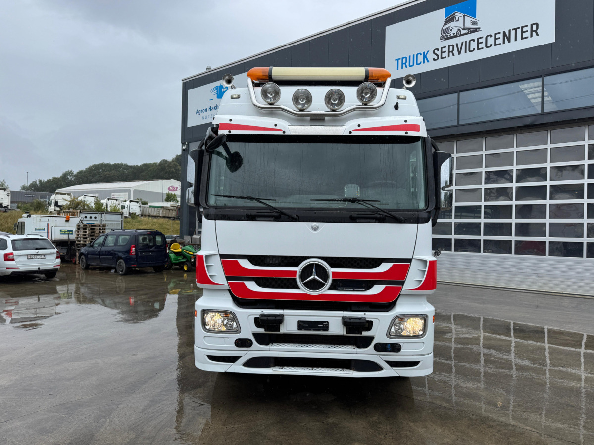 MERCEDES Actros 2044 4x4 - Tracteur routier: photos 2 MERCEDES Actros 2044 4x4 - Tracteur routier: photos 2
