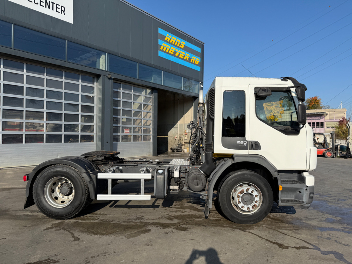 VOLVO FE-280 4x2 - Tracteur routier: photos 4 VOLVO FE-280 4x2 - Tracteur routier: photos 4