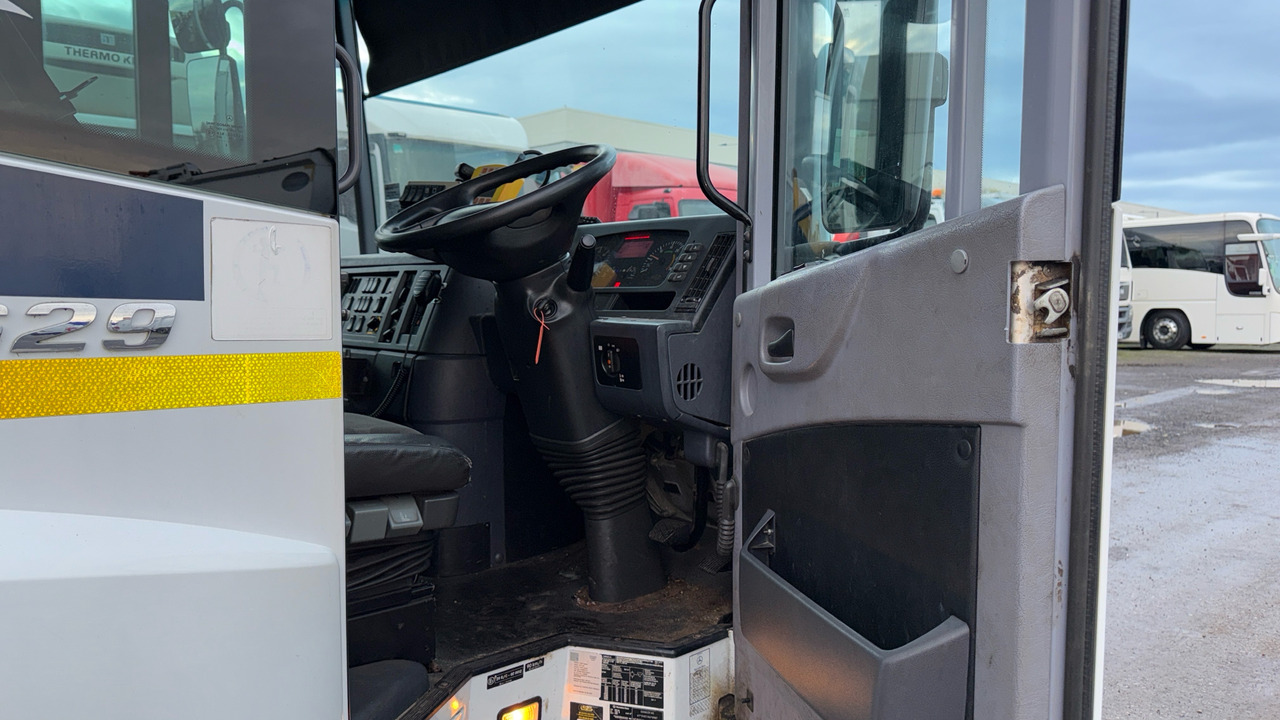 MERCEDES-BENZ ECONIC 2629 - Autre matériel: photos 5 MERCEDES-BENZ ECONIC 2629 - Autre matériel: photos 5