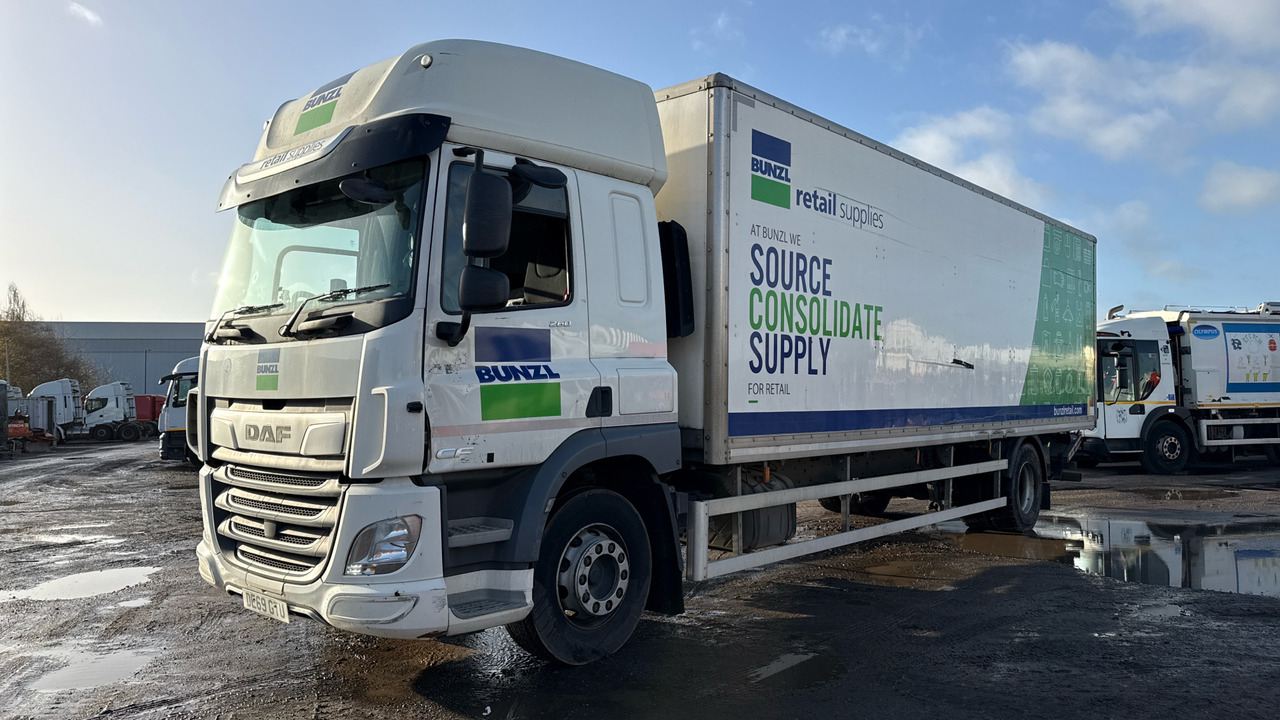 DAF CF 260 - Camion fourgon: photos 2 DAF CF 260 - Camion fourgon: photos 2