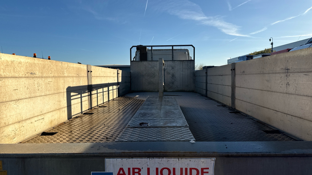 DAF CF 330 - Camion plateau: photos 5 DAF CF 330 - Camion plateau: photos 5