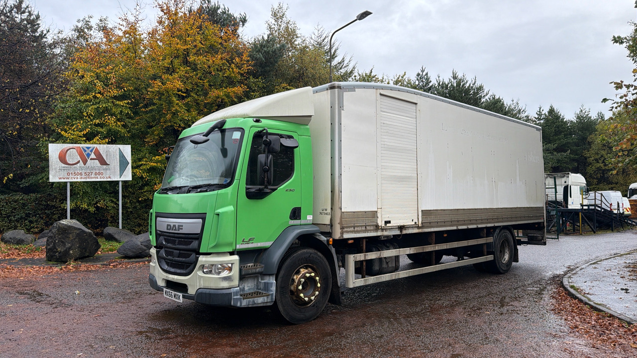 DAF LF 230 - Camion fourgon: photos 2 DAF LF 230 - Camion fourgon: photos 2