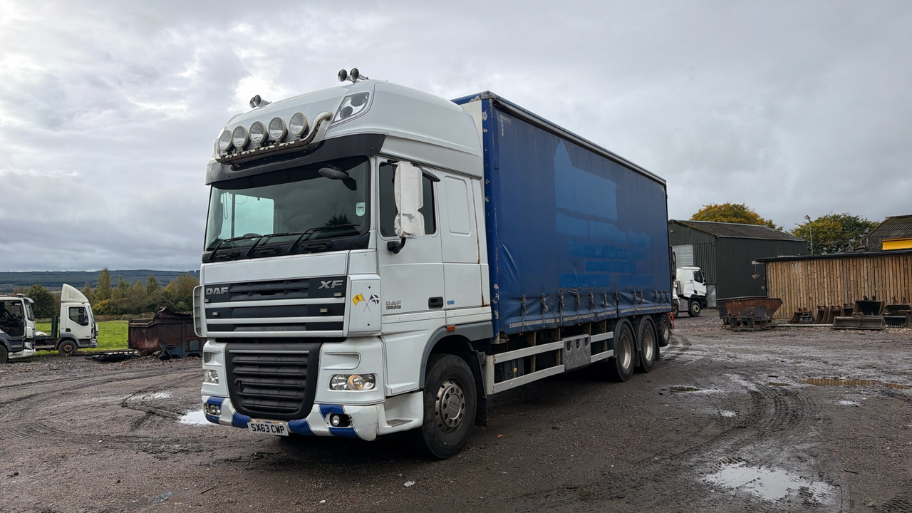 DAF XF 105.510 - Camion à rideaux coulissants: photos 2 DAF XF 105.510 - Camion à rideaux coulissants: photos 2