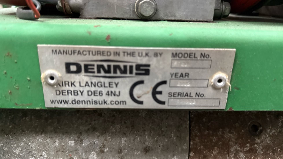 DENNIS FT20 PEDESTRIAN CYLINDER MOWER NO UNIT, GRASS BOX - Motofaucheuse: photos 5 DENNIS FT20 PEDESTRIAN CYLINDER MOWER NO UNIT, GRASS BOX - Motofaucheuse: photos 5
