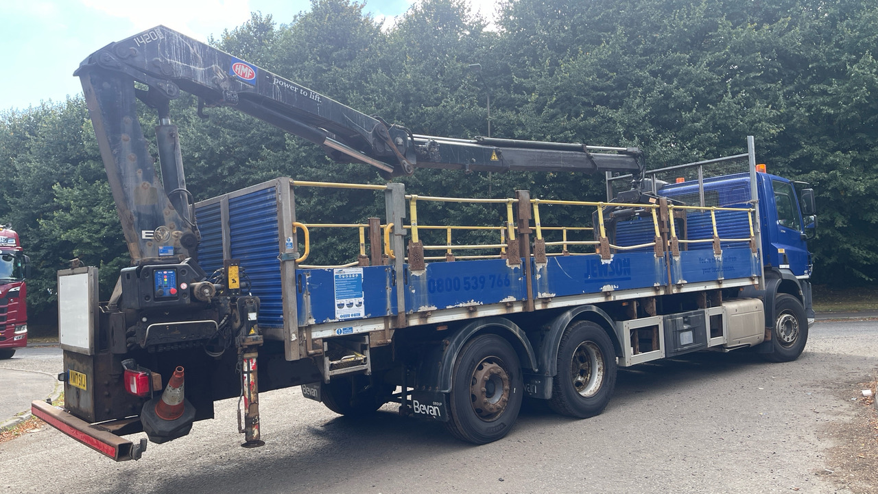 Daf CF 330 - Camion plateau, Camion grue: photos 4 Daf CF 330 - Camion plateau, Camion grue: photos 4