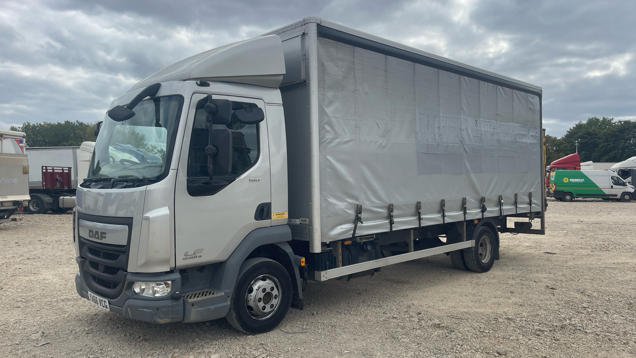 Daf LF 150 - Camion à rideaux coulissants: photos 2 Daf LF 150 - Camion à rideaux coulissants: photos 2