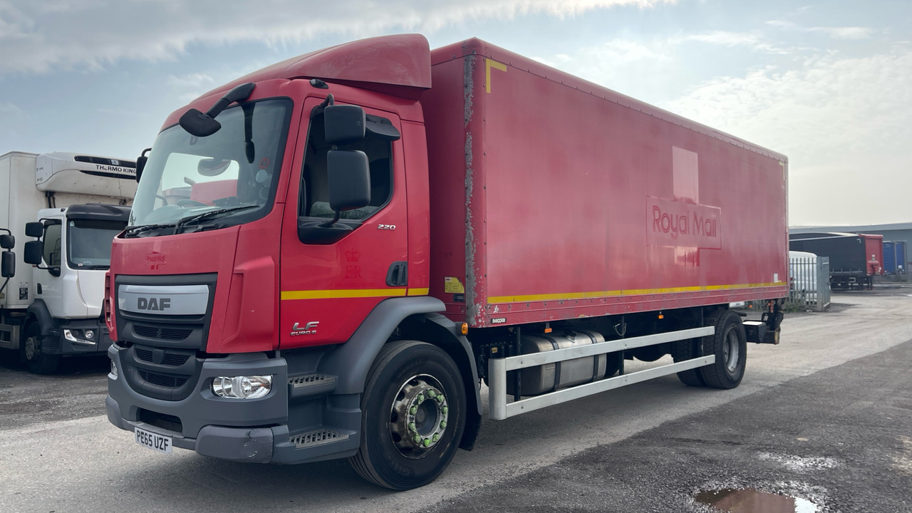 Daf LF 220 - Camion fourgon: photos 2 Daf LF 220 - Camion fourgon: photos 2