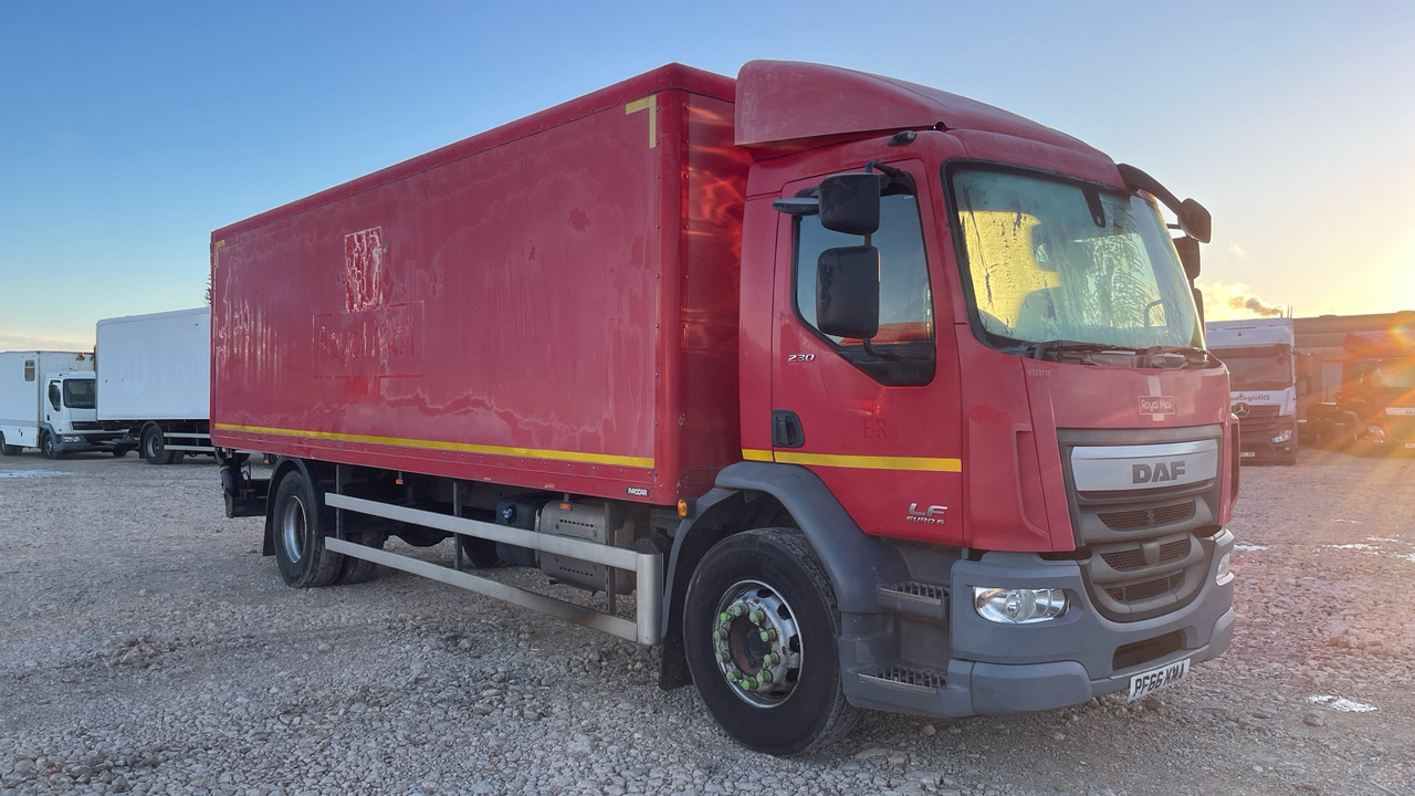 Daf LF 230 - Camion fourgon: photos 1 Daf LF 230 - Camion fourgon: photos 1