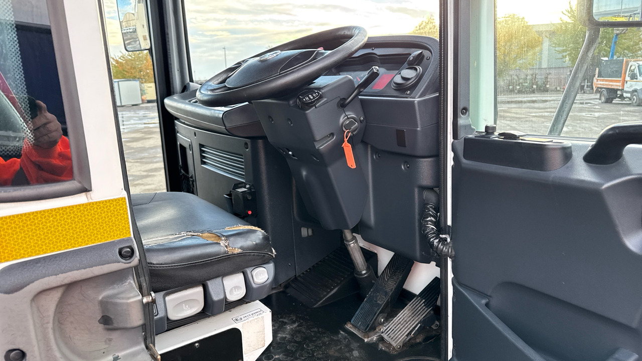 Dennis Elite 6 - Benne à ordures ménagères: photos 5 Dennis Elite 6 - Benne à ordures ménagères: photos 5