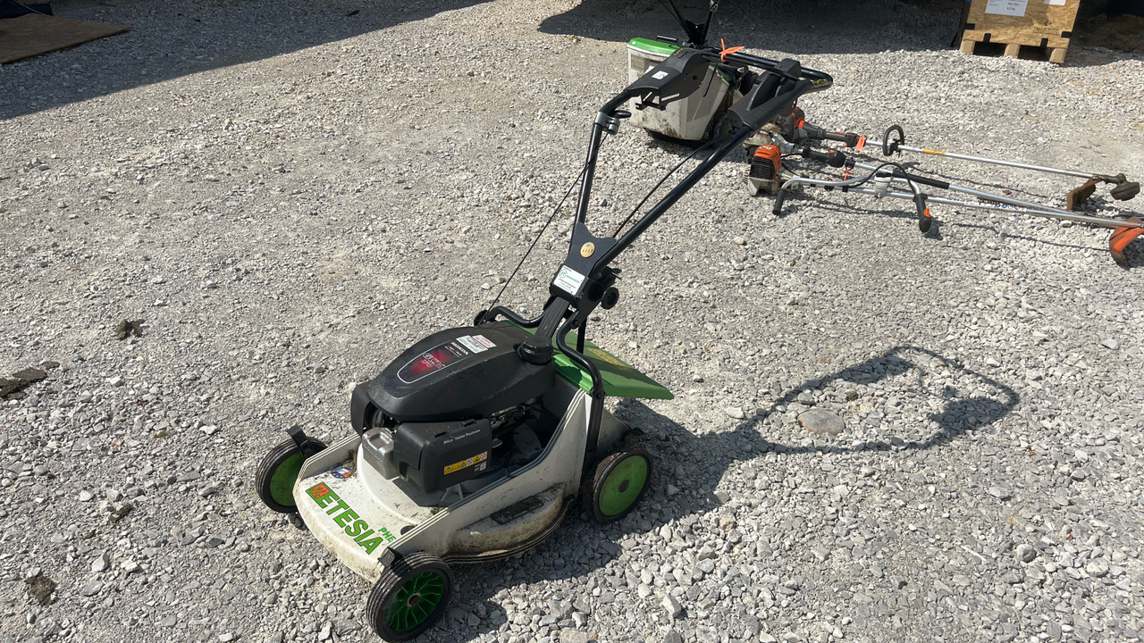 ETESIA PHE3 - Motofaucheuse: photos 4 ETESIA PHE3 - Motofaucheuse: photos 4