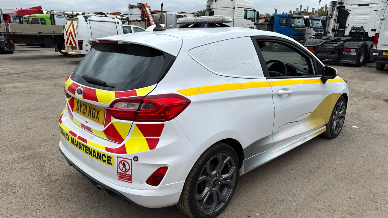 FORD FIESTA 1.0 MHEV Sport - Voiture: photos 4 FORD FIESTA 1.0 MHEV Sport - Voiture: photos 4