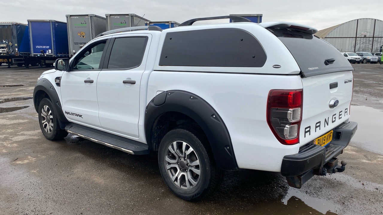 FORD RANGER Wildtrak 3.2 TDCi 200PS - Pick-up, Utilitaire double cabine: photos 3 FORD RANGER Wildtrak 3.2 TDCi 200PS - Pick-up, Utilitaire double cabine: photos 3