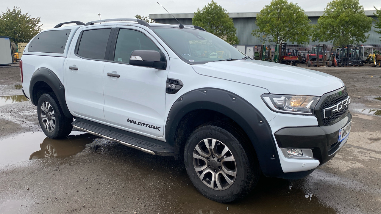 FORD RANGER Wildtrak 3.2 TDCi 200PS - Pick-up, Utilitaire double cabine: photos 1 FORD RANGER Wildtrak 3.2 TDCi 200PS - Pick-up, Utilitaire double cabine: photos 1