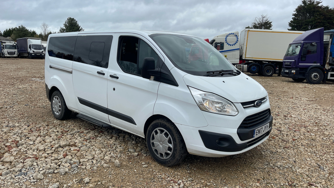 FORD TOURNEO CUSTOM 310 2.0 TDCI 130PS - Minibus, Transport de personnes: photos 1 FORD TOURNEO CUSTOM 310 2.0 TDCI 130PS - Minibus, Transport de personnes: photos 1