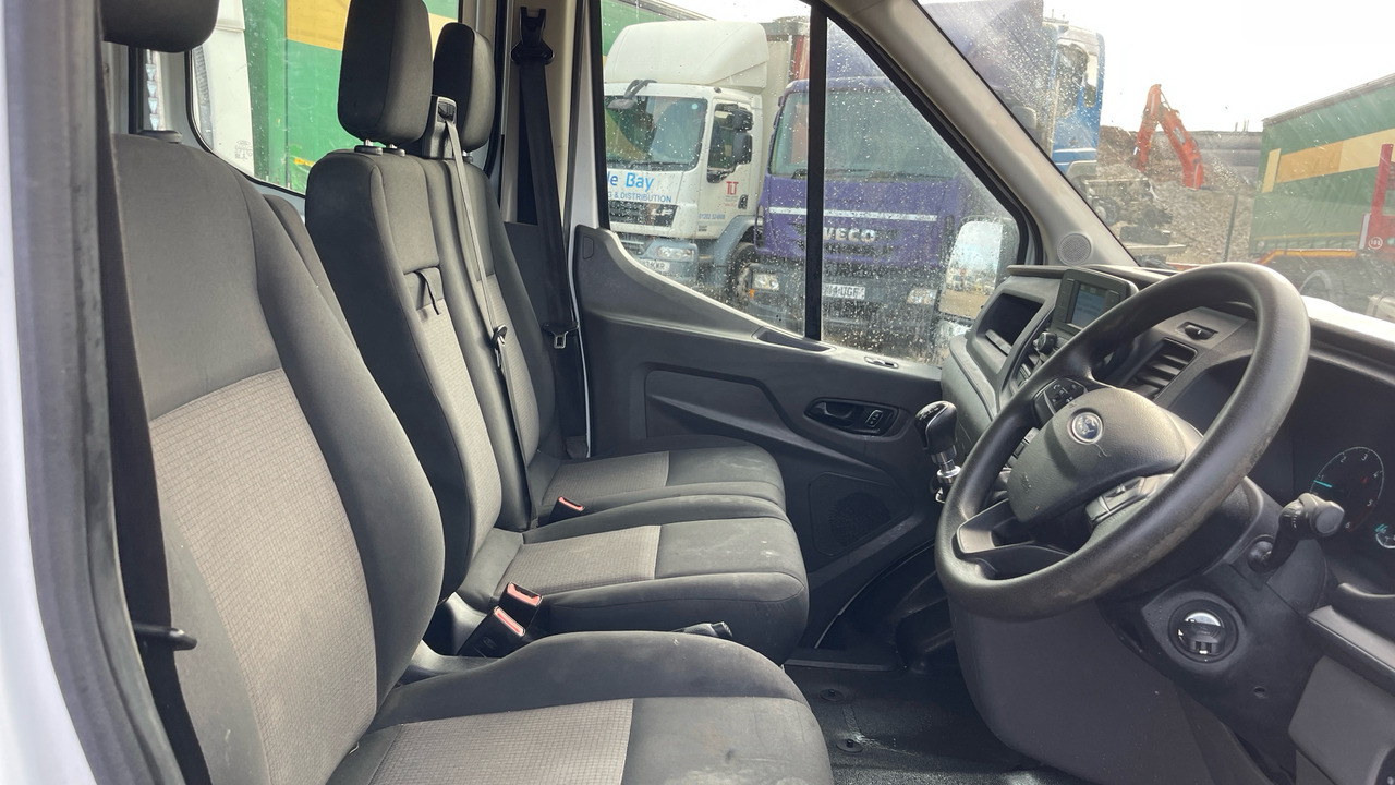 FORD TRANSIT 350 2.0 ECOBLUE 130PS - Utilitaire benne: photos 5 FORD TRANSIT 350 2.0 ECOBLUE 130PS - Utilitaire benne: photos 5