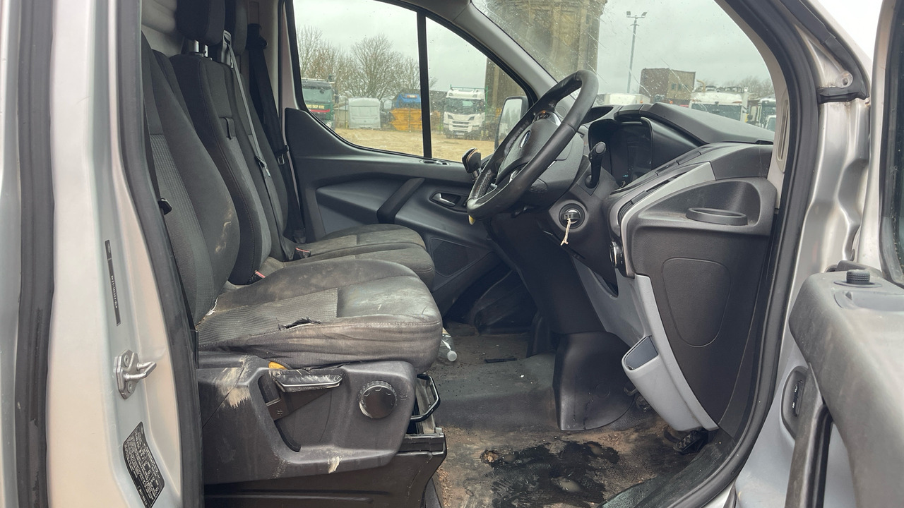 FORD TRANSIT CUSTOM 290 2.2 TDCi 100ps Trend - Fourgonnette: photos 5 FORD TRANSIT CUSTOM 290 2.2 TDCi 100ps Trend - Fourgonnette: photos 5