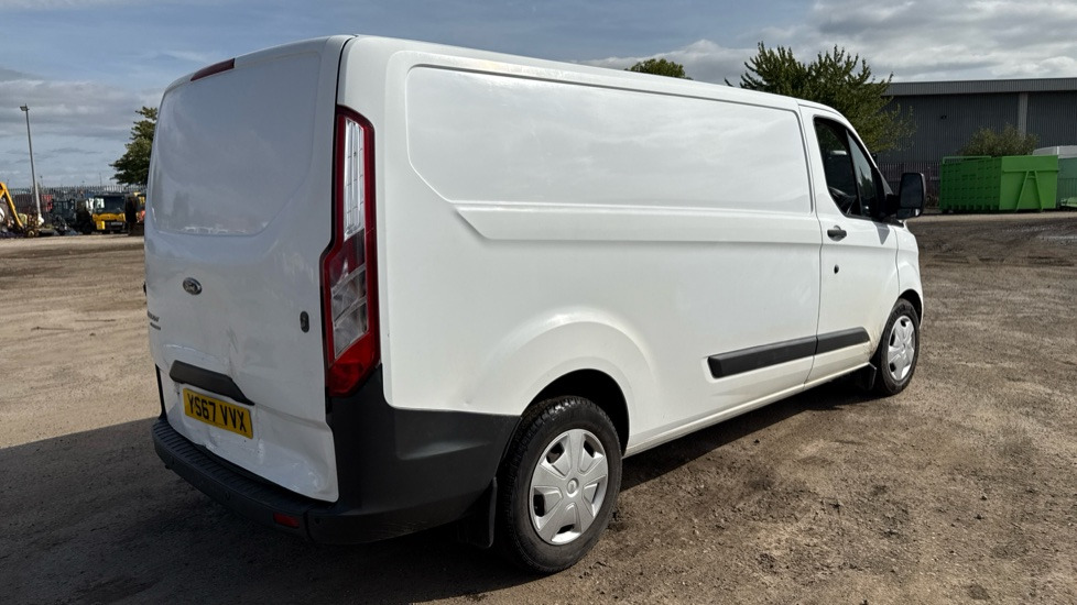 FORD TRANSIT CUSTOM 340 2.0 TDCI 130PS - Fourgonnette: photos 4 FORD TRANSIT CUSTOM 340 2.0 TDCI 130PS - Fourgonnette: photos 4