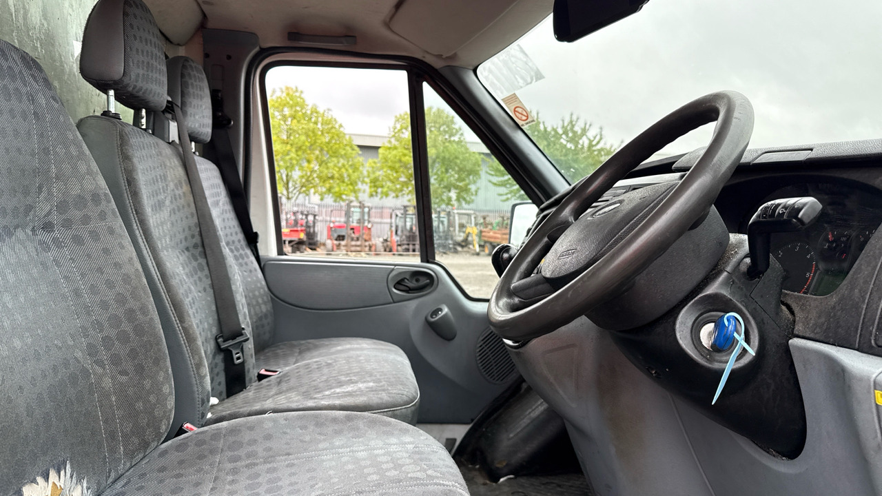 FORD TRANSIT T350 2.2 TDCI 125PS - Utilitaire benne: photos 5 FORD TRANSIT T350 2.2 TDCI 125PS - Utilitaire benne: photos 5