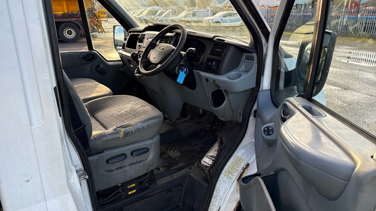 FORD TRANSIT T350 TDCi 125ps - Utilitaire benne: photos 5 FORD TRANSIT T350 TDCi 125ps - Utilitaire benne: photos 5