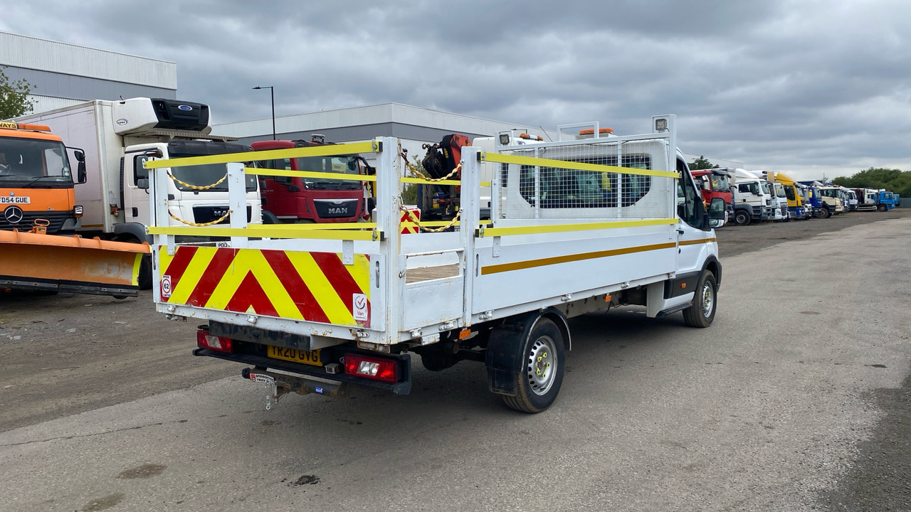 Ford Transit 350 2.0 ECOBLUE 130PS - Utilitaire plateau: photos 4 Ford Transit 350 2.0 ECOBLUE 130PS - Utilitaire plateau: photos 4