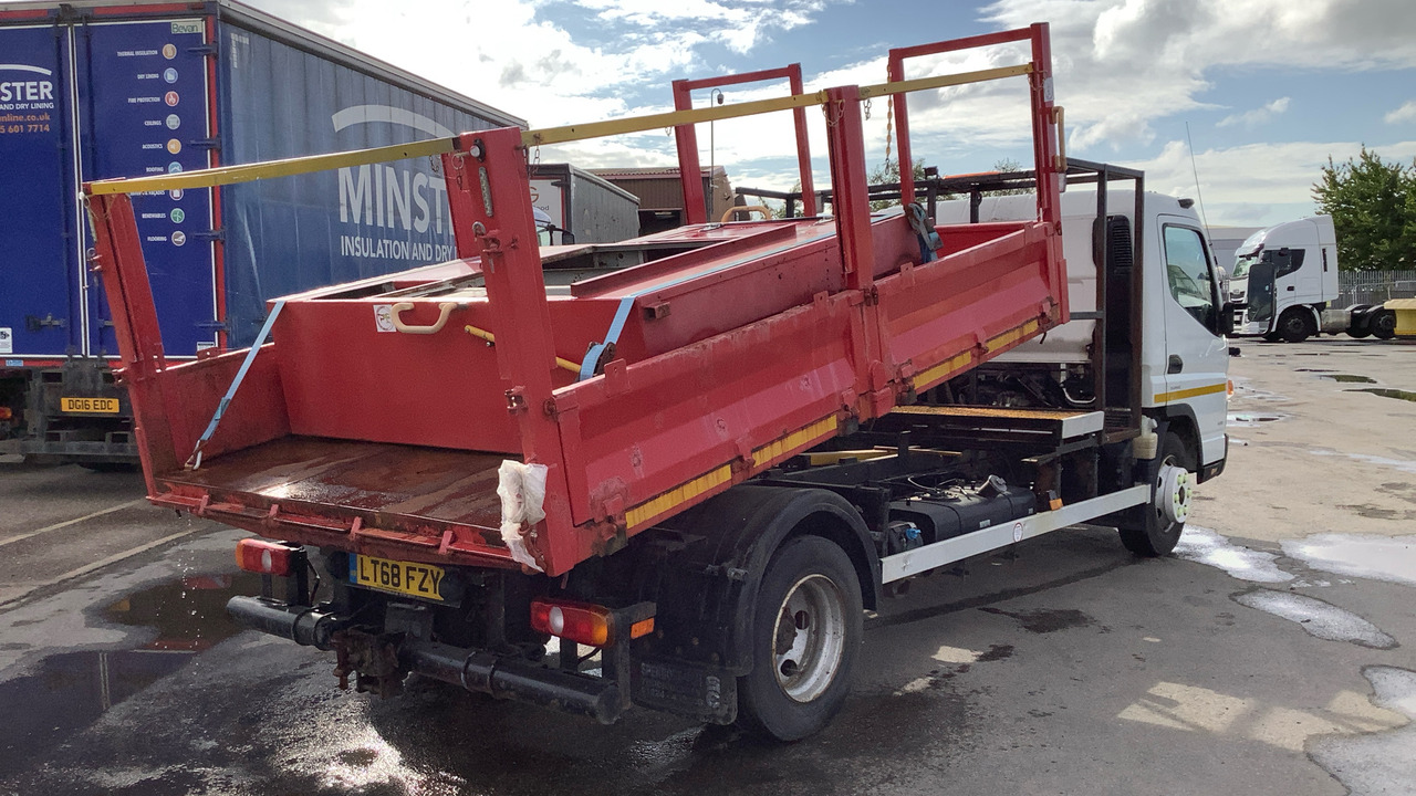 Fuso Canter 7C15 - Camion benne: photos 4 Fuso Canter 7C15 - Camion benne: photos 4