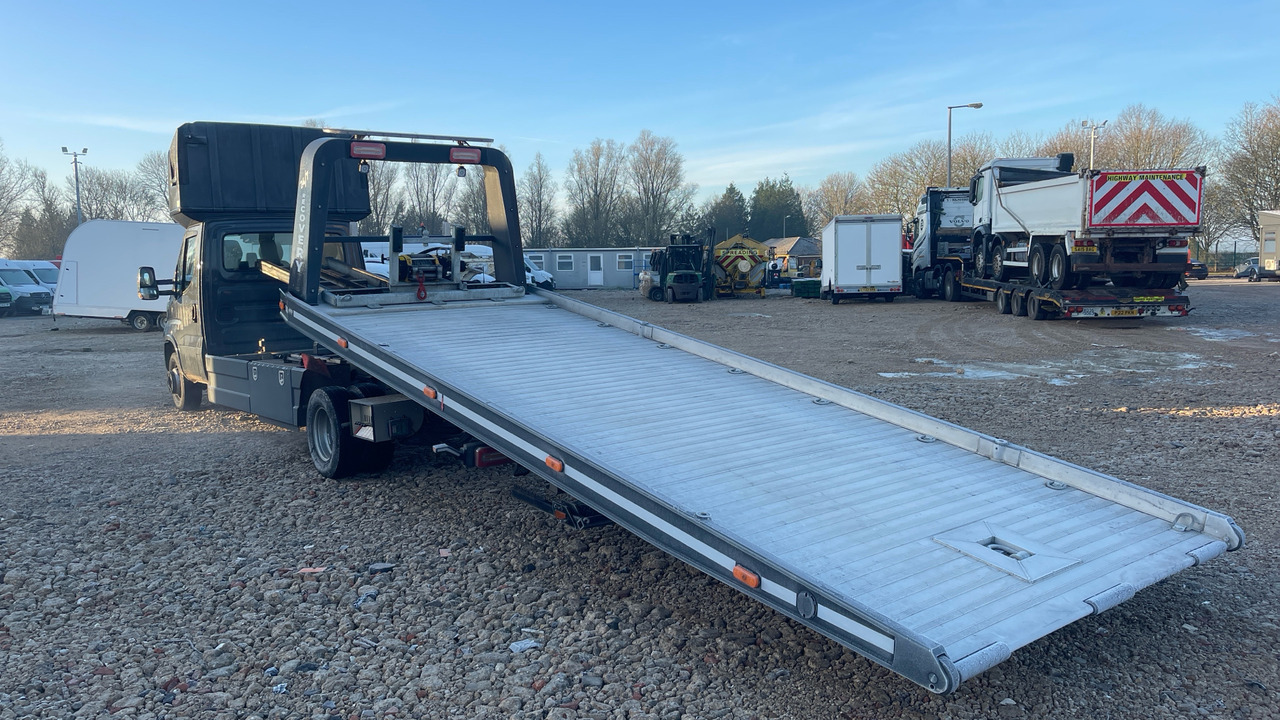 IVECO DAILY 70C18 - Remorqueuse: photos 3 IVECO DAILY 70C18 - Remorqueuse: photos 3