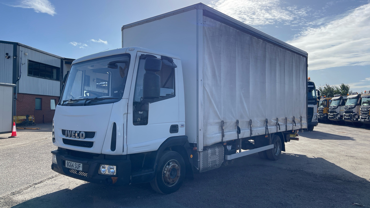 IVECO EUROCARGO 75E - Camion à rideaux coulissants: photos 2 IVECO EUROCARGO 75E - Camion à rideaux coulissants: photos 2