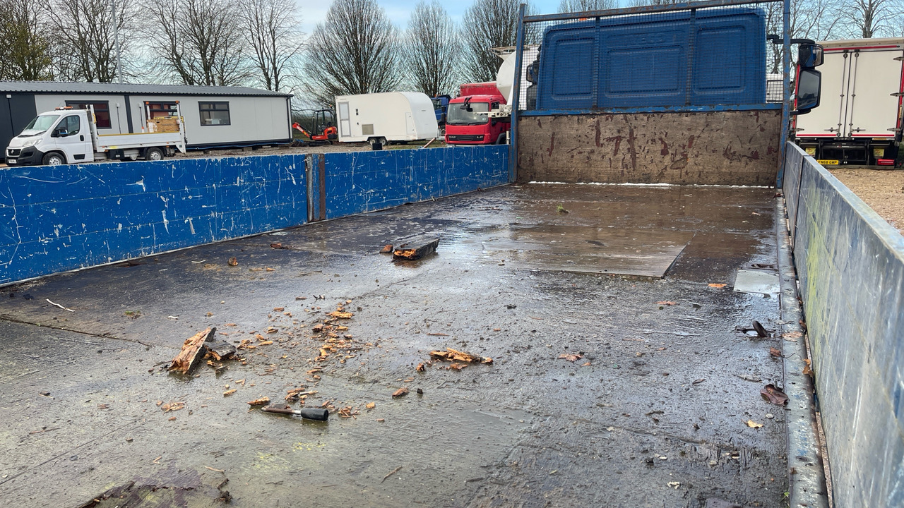 Camion plateau IVECO EUROCARGO 75E16: photos 14 Camion plateau IVECO EUROCARGO 75E16: photos 14