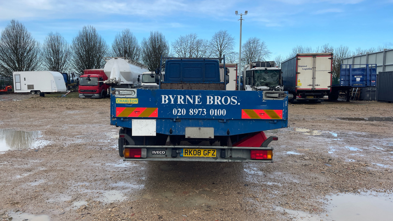 Camion plateau IVECO EUROCARGO 75E16: photos 10 Camion plateau IVECO EUROCARGO 75E16: photos 10