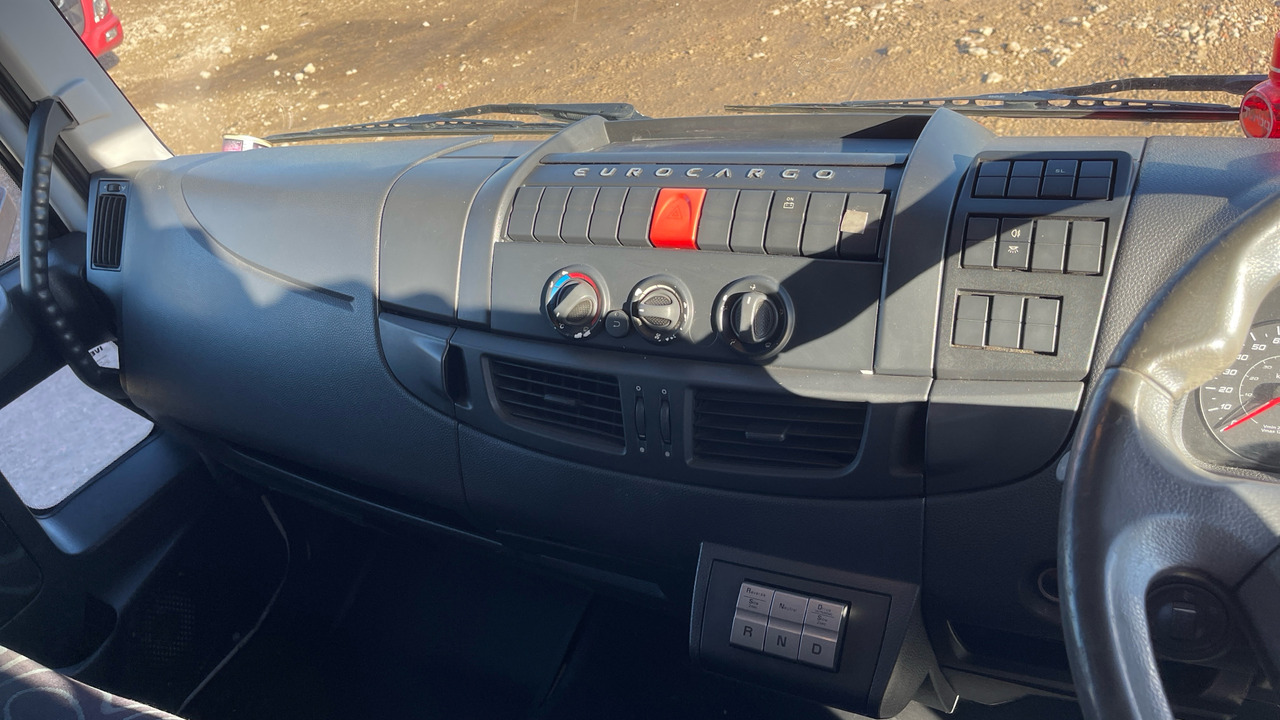 Camion à rideaux coulissants IVECO EUROCARGO 75E16: photos 7 Camion à rideaux coulissants IVECO EUROCARGO 75E16: photos 7