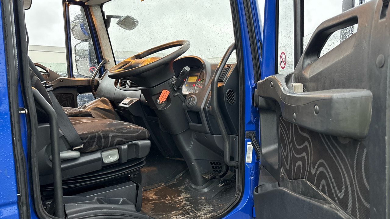 IVECO EUROCARGO 75E16 - Camion plateau: photos 5 IVECO EUROCARGO 75E16 - Camion plateau: photos 5