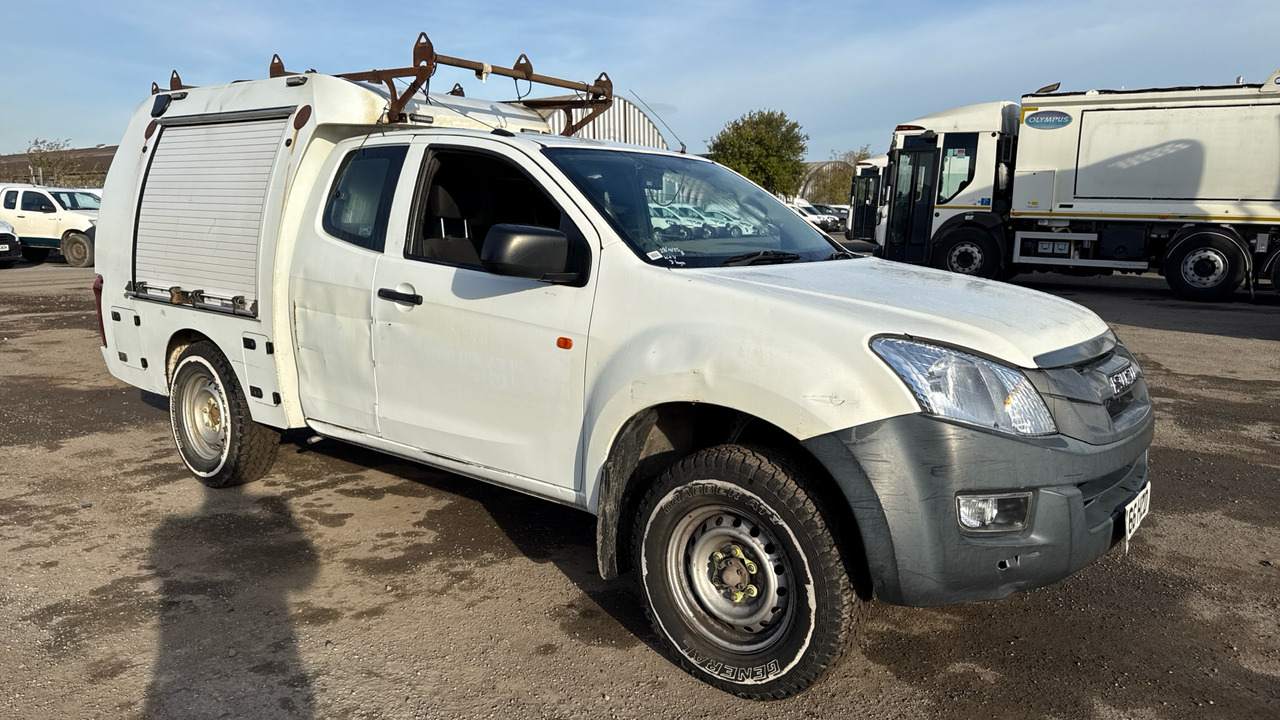 Isuzu D-Max 2.5TD - Pick-up, Utilitaire double cabine: photos 1 Isuzu D-Max 2.5TD - Pick-up, Utilitaire double cabine: photos 1