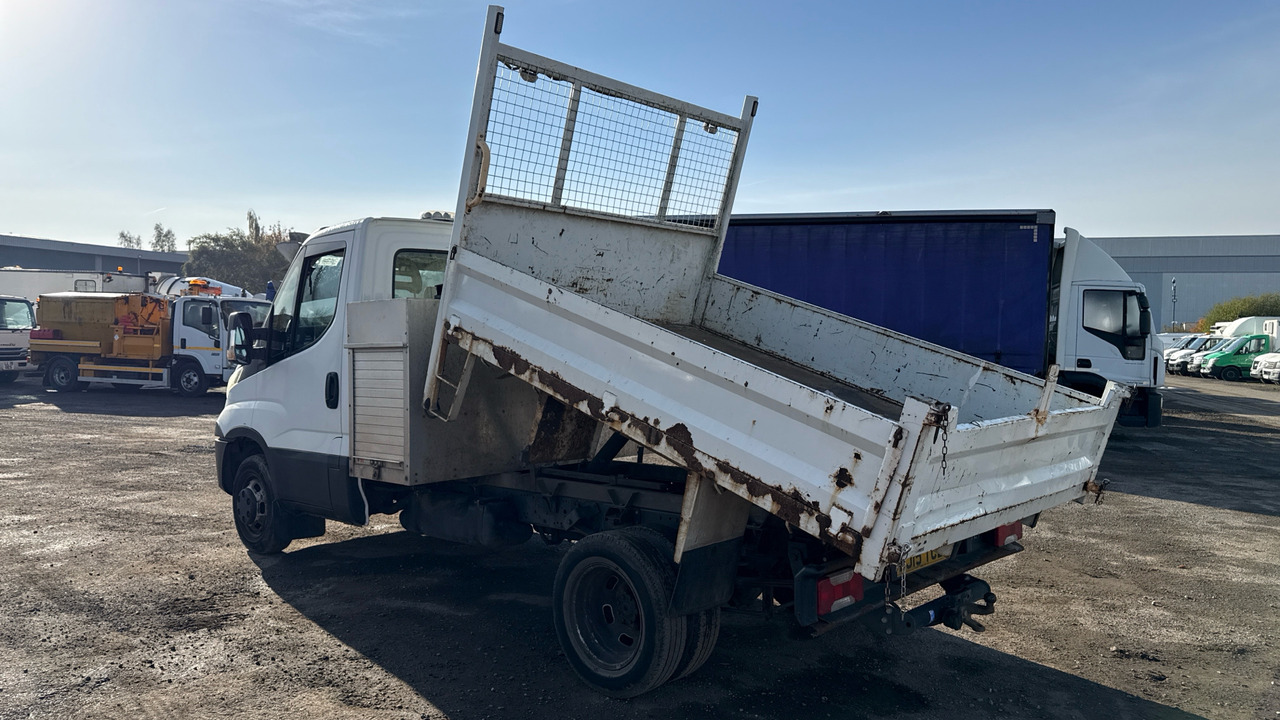 Iveco Daily 35-150 3450 WB - Utilitaire benne: photos 3 Iveco Daily 35-150 3450 WB - Utilitaire benne: photos 3