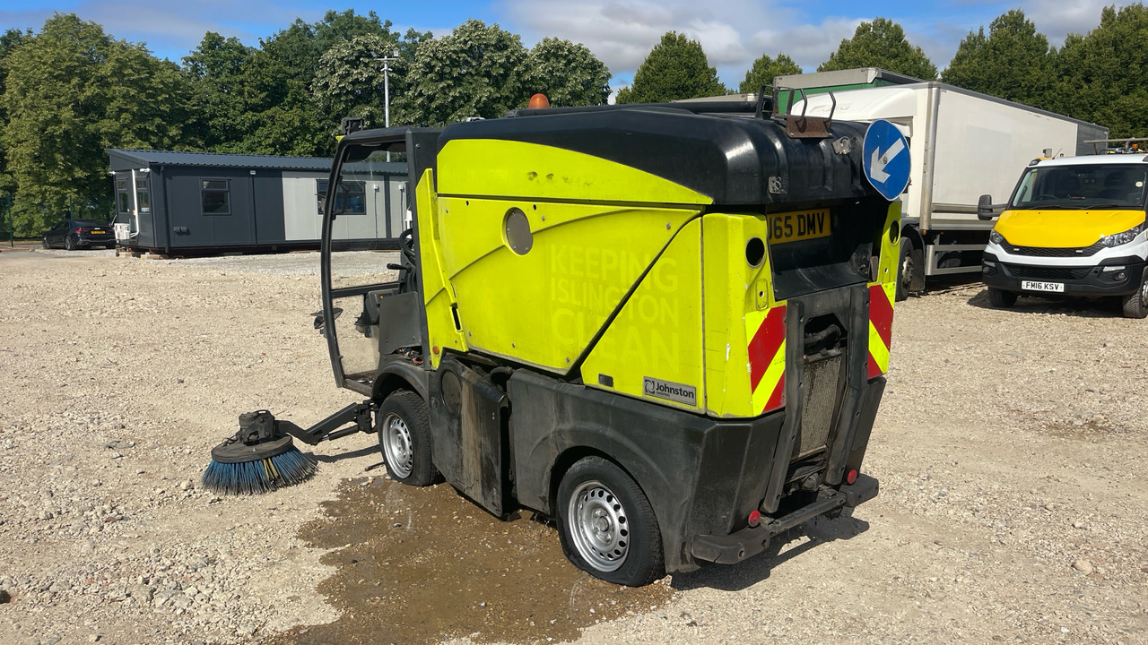 JOHNSTON - Balayeuse de voirie: photos 4 JOHNSTON - Balayeuse de voirie: photos 4