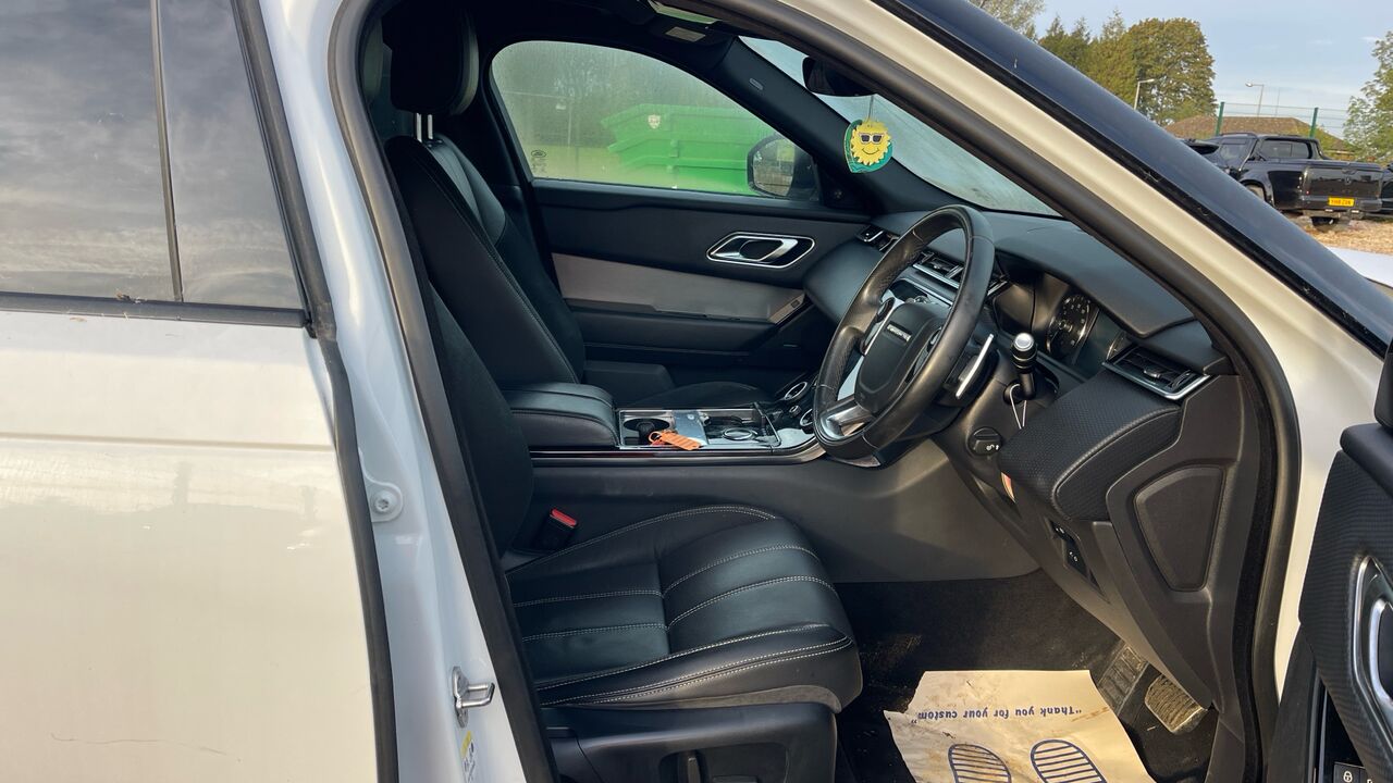 Land Rover Range Rover VELAR 2.0 D180 - Voiture break: photos 5 Land Rover Range Rover VELAR 2.0 D180 - Voiture break: photos 5