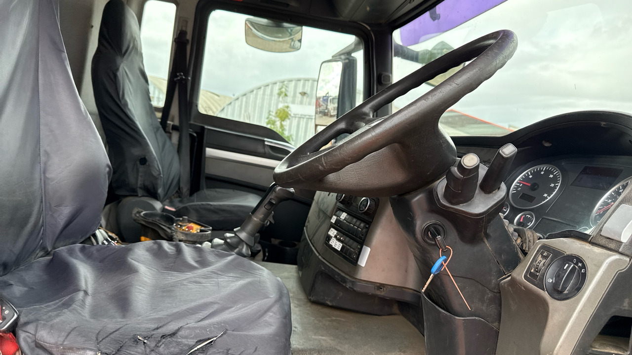 MAN TGS 26.440 - Camion vidangeur: photos 5 MAN TGS 26.440 - Camion vidangeur: photos 5