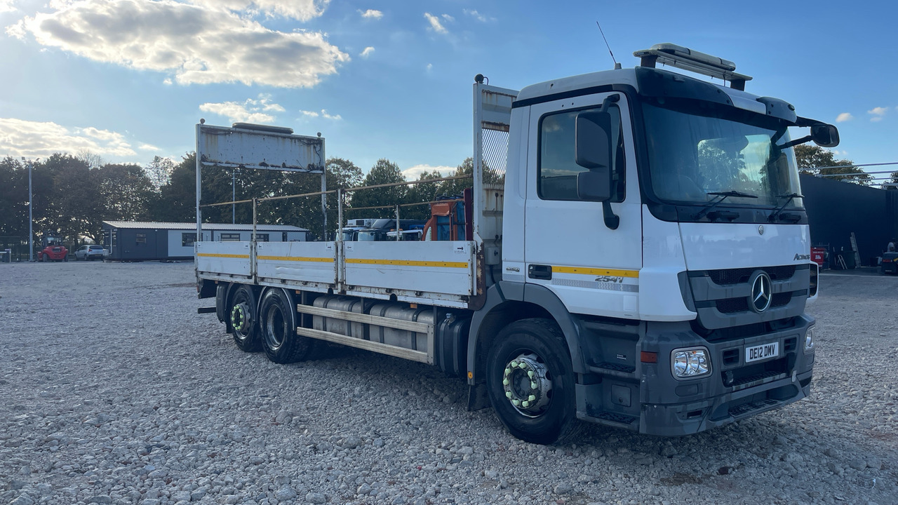 MERCEDES-BENZ ACTROS 2541 - Camion plateau: photos 1 MERCEDES-BENZ ACTROS 2541 - Camion plateau: photos 1
