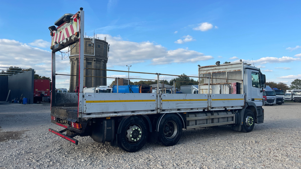 MERCEDES-BENZ ACTROS 2541 - Camion plateau: photos 4 MERCEDES-BENZ ACTROS 2541 - Camion plateau: photos 4