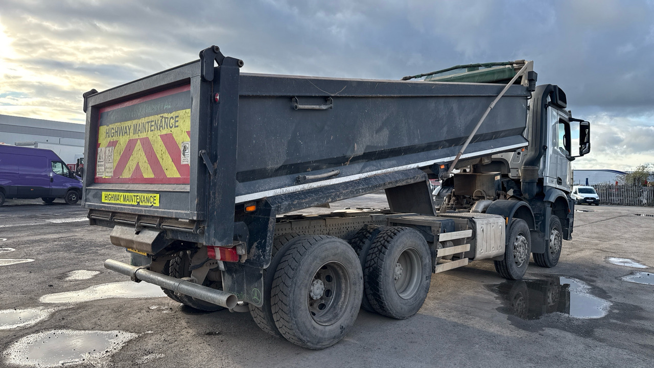 MERCEDES-BENZ AROCS  3243 - Camion benne: photos 4 MERCEDES-BENZ AROCS  3243 - Camion benne: photos 4